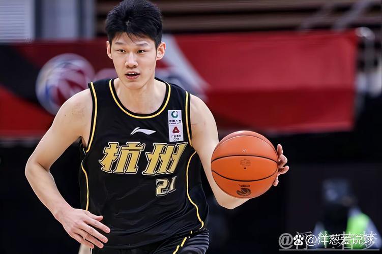 布朗砍25分胡金秋贡献21分 浙江广厦七人得分上双大胜宁波42分 布朗砍25分胡金秋贡献21分 浙江广厦七人得分上双大胜宁波42分